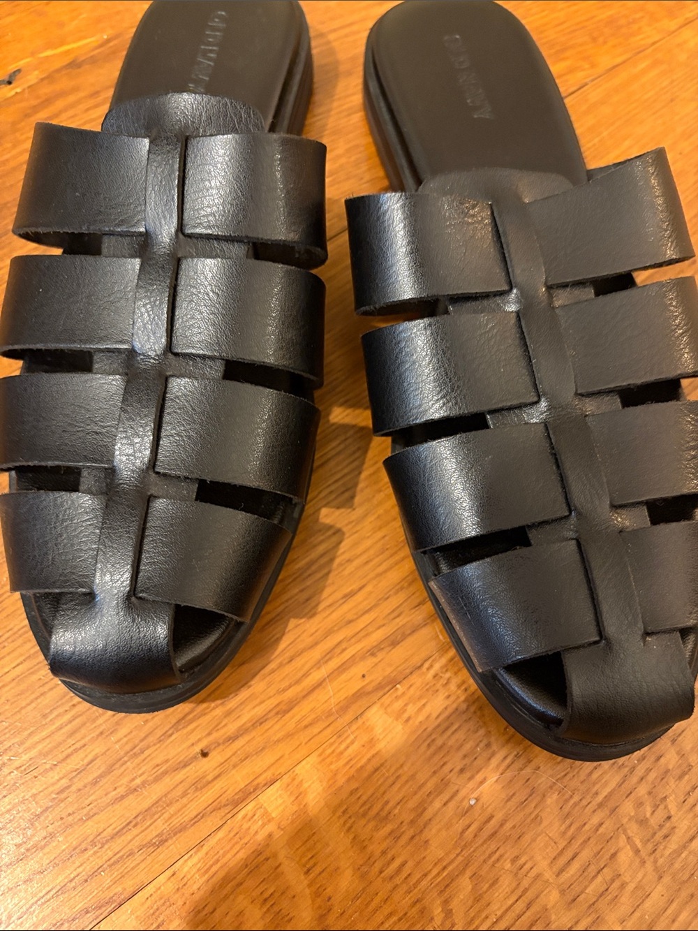 Black Faux Leather Old Navy Black Jack Woven Slide Fisherman Sandals Size 7 - Picture 6 of 8